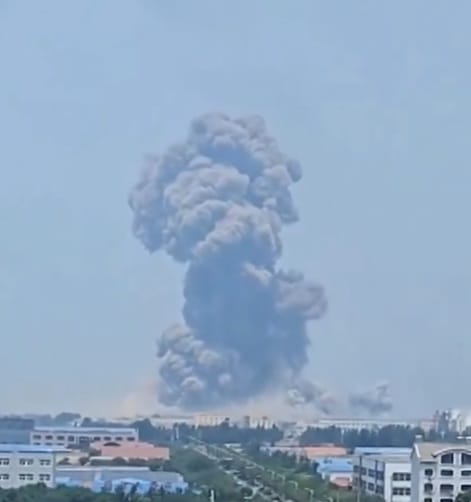 Cinco personas perdieron la vida tras gigantesca explosión en una fábrica en China