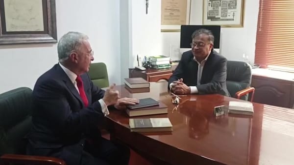 Más allá del ‘uribismo’ y el ‘petrismo’: Colombia busca un liderazgo que la una y la transforme