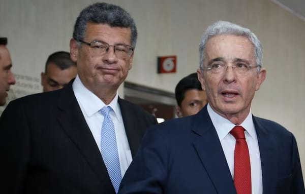 El severo regaño al abogado de Álvaro Uribe por el ritmo lento de la audiencia: “No nos va a dar acá la Navidad”