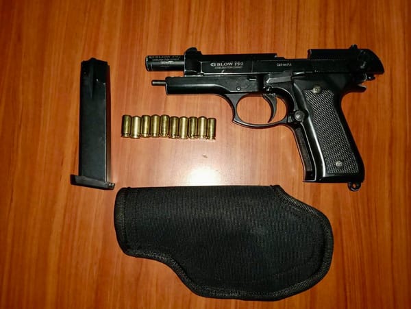 Policía saca de circulación dos armas traumáticas en la capital caucana