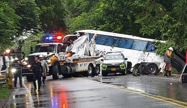Fatal accidente de bus Bolivariano en el Tolima: tres personas fallecieron