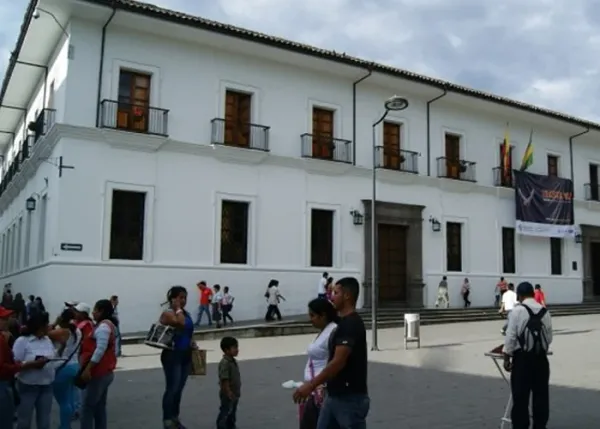La Gobernación del Cauca dejó de ser un centro de gobierno: se convirtió en la oficina de campaña de los mismos de siempre