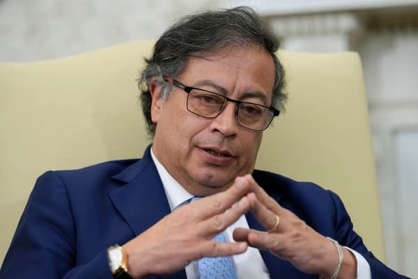 Gustavo Petro llama a la movilización ciudadana para vencer a la oligarquía en las urnas