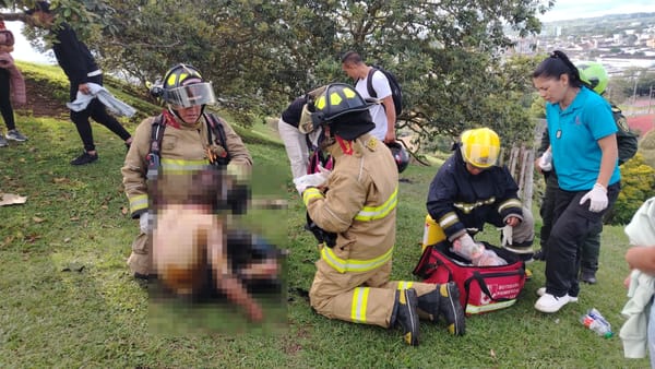 En el morro de Tulcán, una persona se prendió candela