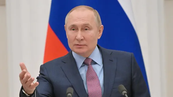 Entra a funcionar plenamente la tregua de tres días propuesta por Putin por el Día de la Victoria