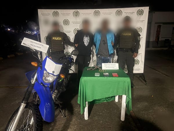 Gracias al programa preventivo, Cuéntele al Comandante, policías recuperaron la moto hurtada violentamente al profesor Édgar Iván Velasco