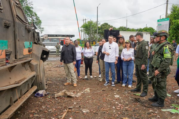 Gobernador del Cauca llegó a Villa Rica tras ataque terrorista al peaje