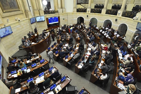 ¡Sí pasó! Reforma laboral fue aprobada en Senado: cambios en recargos, dominicales y contratos