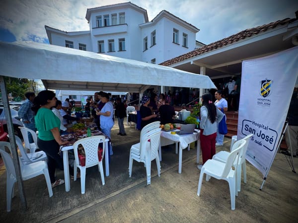 Hospital Universitario San José de Popayán celebra el Día Mundial de la Nutrición con el lanzamiento del Mercado Campesino