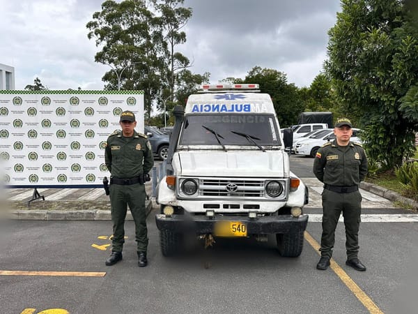 Comunidades y la Policía Nacional recuperan ambulancia hurtada en Popayán