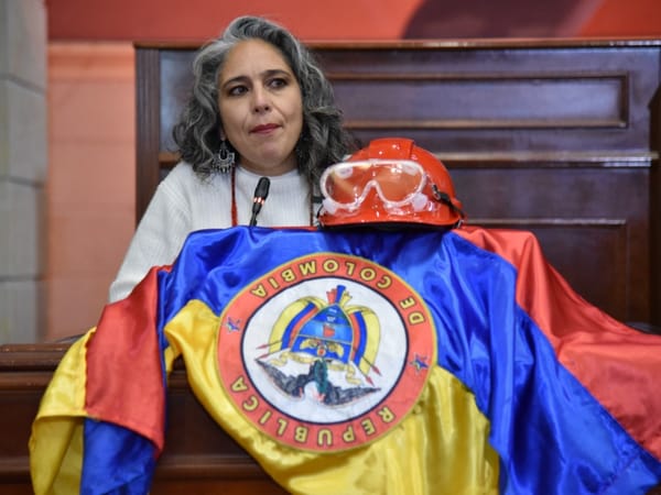 "Ya es hora que una mujer ayude a la transformación política de Colombia": María José Pizarro
