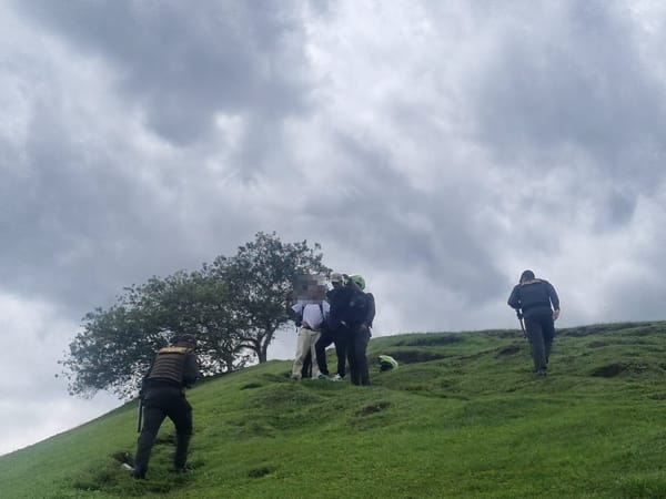 Policías brinda seguridad a los habitantes de los barrios Caldas y La Pamba de Popayán