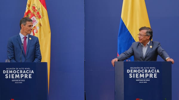 ‘Cuando las tinieblas llegan, el progresismo debe juntarse’: presidente Petro en cumbre internacional Democracia Siempre