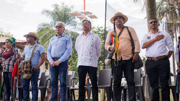 Presidente Petro entrega infraestructura tecnológica a resguardos indígenas para responder a emergencias
