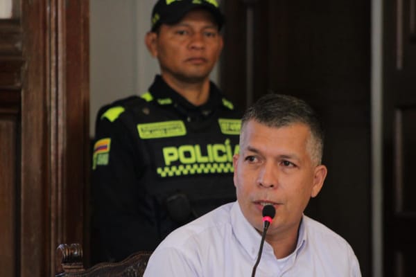 Policías en guerra y sin salud: grave denuncia del concejal Jhon Ortíz