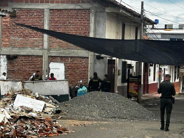 Ataque con dron explosivo contra estación de Policía en Santander de Quilichao, Cauca