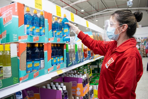 Estas son las duras condiciones a que son sometidos los empleados de las Tiendas D1