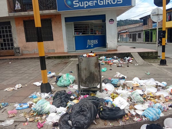 Esta escena se presenta en la ciudad donde se paga más por la recolección de basuras que por el agua potable