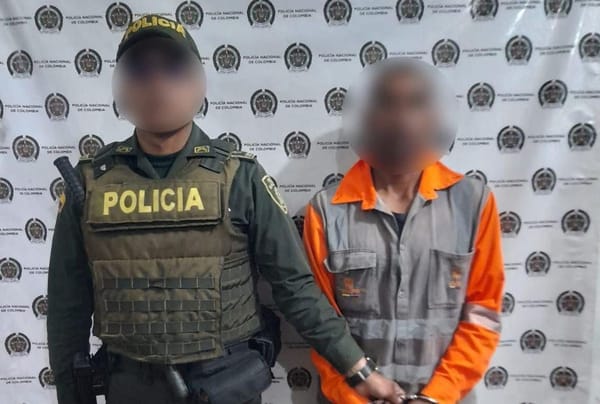 Policía Nacional captura en flagrancia a hombre señalado de golpear a su pareja