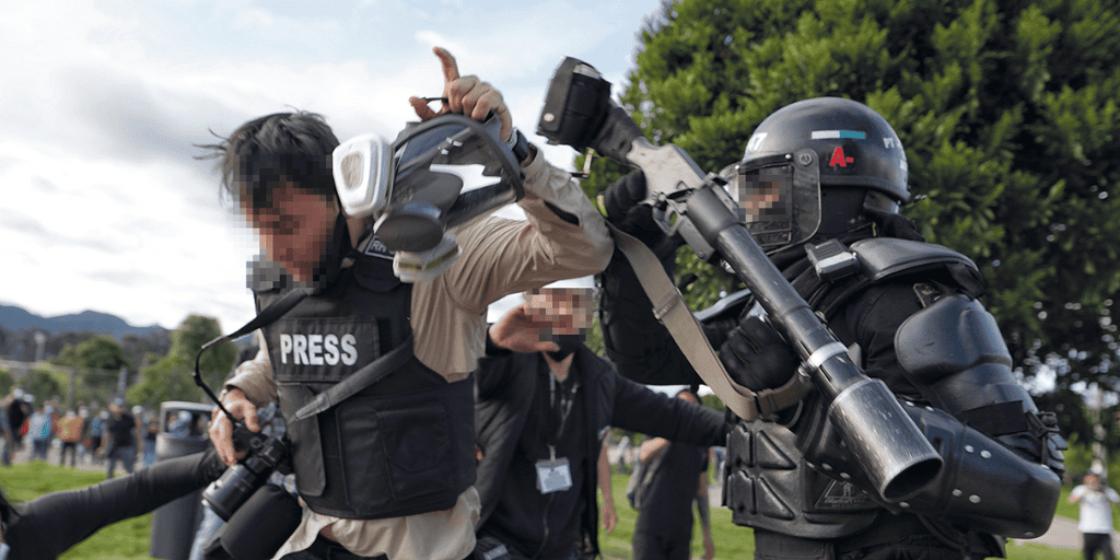 La justicia colombiana ordena a Mindefensa y Policía indemnizar a periodista que fue golpeado en paro de 2021
