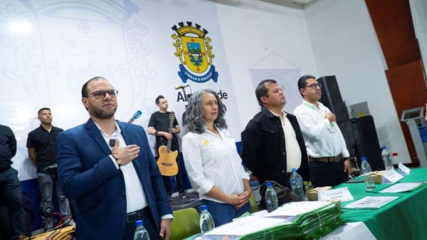 Popayán fue sede de la entrega de títulos de propiedad a familias campesinas del Cauca