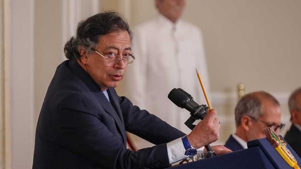 El enemigo hoy no es ideológico, es criminal y lo representa la Junta del Narcotráfico: presidente Petro