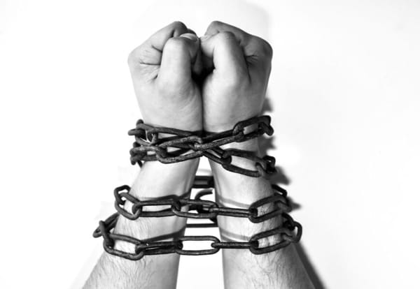 Operación judicial de Interpol contra trata de personas deja 158 capturados y 1.200 víctimas; hay colombianos