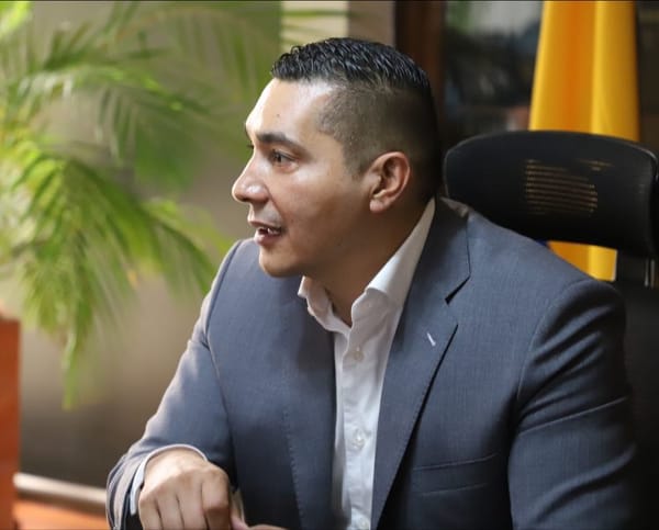 Gobernador del Cauca avanza en el fortalecimiento de la infraestructura educativa en El Mango, Argelia