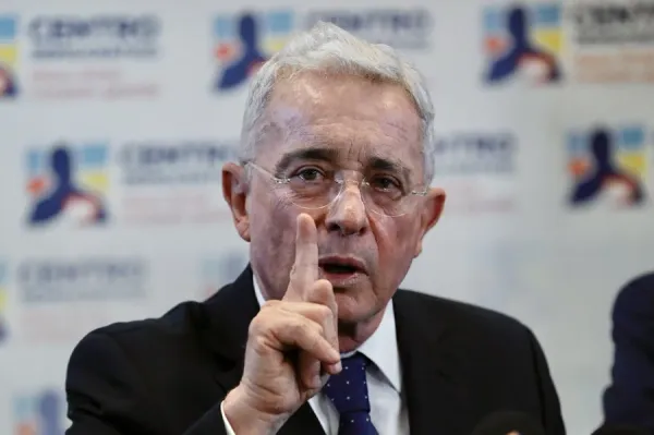 Tribunal Superior de Bogotá ordena la libertad inmediata de Álvaro Uribe Vélez