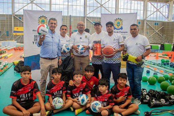 Más de 1.500 niños y niñas de Popayán reciben implementos deportivos para fortalecer su formación