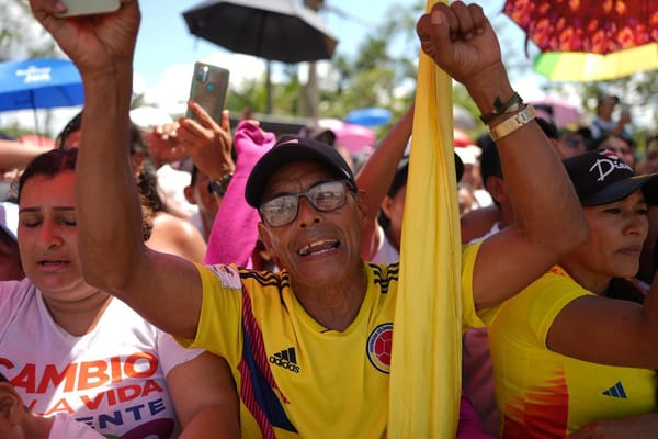 Presidente de Colombia informa sobre posible diálogo con Perú sobre Isla Santa Rosa