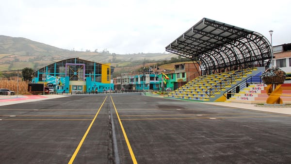 Más de 5.400 habitantes de Guaitarilla en Nariño se benefician con nueva cancha de chaza y escenario cultural