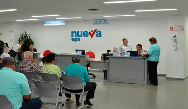 Luego que hasta un expresidente se robara los recursos de la Nueva EPS, esta entidad está a punto de colapsar