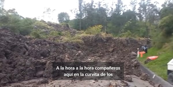 Carretera al Llano aún está cerrada por gigantesco derrumbe: autoridades piden no insistir en el paso