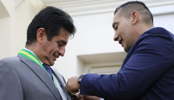 Gobernación hizo reconocimiento al Defensor Regional del Pueblo