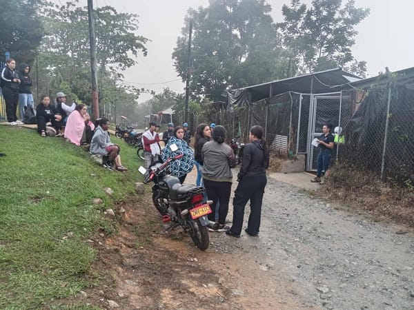 25 mineros continúan atrapados en un socavón de una mina del municipio de Segovia, Antioquia