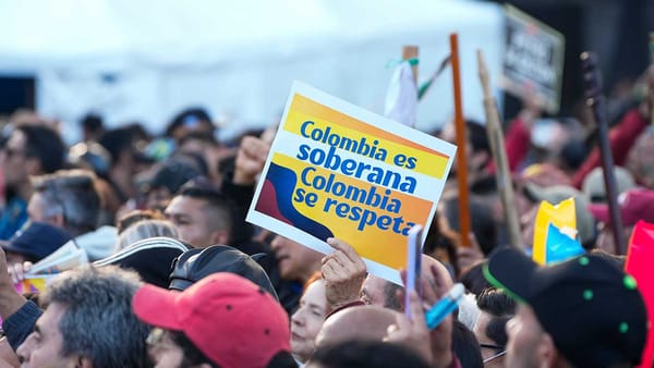 ‘No volveremos atrás, no nos volvamos a entregar a las fuerzas de la muerte’: presidente Gustavo Petro ante el pueblo en la Plaza de Bolívar