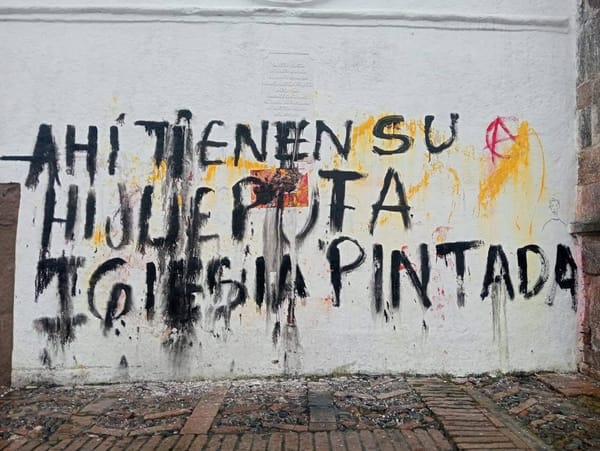 Violencia en el sector histórico: estudiantes vandalizan muro y agreden a defensores del patrimonio de Popayán