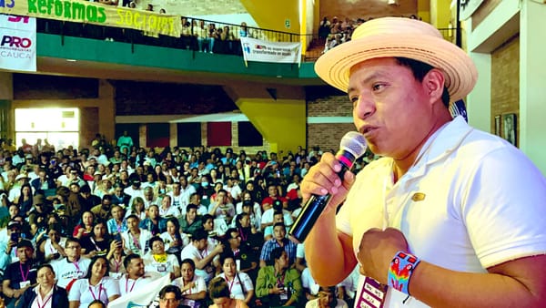 El compromiso de Ermes Pete Vivas con su comunidad, un ejemplo real de democracia participativa