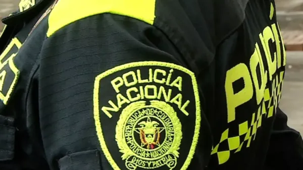 Tres policías heridos tras ataque con carrobomba contra la Policía en El Estrecho-El Patía