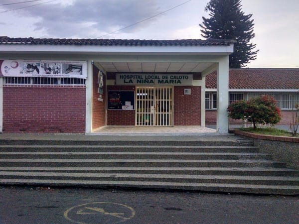 Grave violación a la misión médica: artefacto explosivo impactó el hospital de Caloto, Cauca