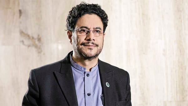 Él es Iván Cepeda, el líder de izquierda sobreviviente de la violencia que ahora peleará la presidencia por el Pacto Histórico