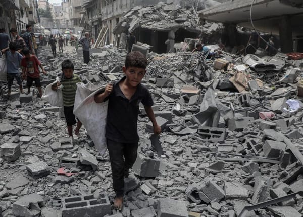 Señores y señoras, el poderoso Donald Trump puso fin a la guerra en la Franja de Gaza, ¿cuánto le costará al mundo?