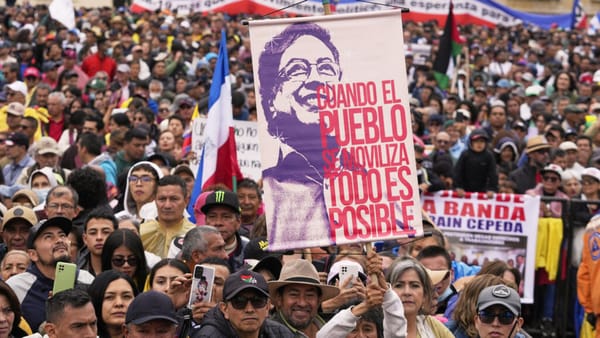 Presidente Gustavo Petro convoca manifestación para este 24 de octubre por la soberanía y la dignidad de Colombia