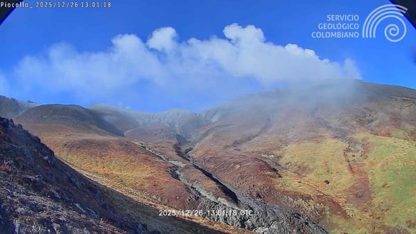 Bajan las emisiones de ceniza en el volcán Puracé, pero persisten señales internas