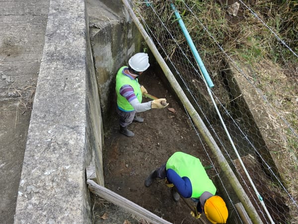 Gobernación del Cauca adelanta labores de mantenimiento vial en zona rural de Timbío
