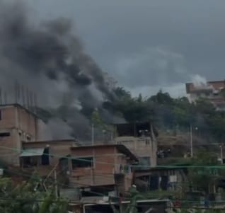 Un periodista resultó herido en las intensas confrontaciones que aún se presentan en El Plateado, Argelia