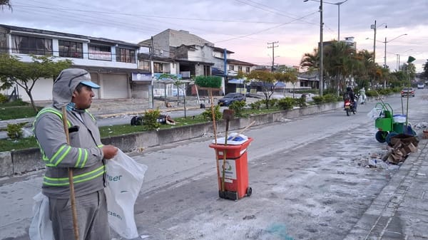 Operativo de limpieza recupera zonas críticas de Popayán tras las Fiestas de Pubenza