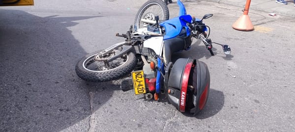 Borracho atropelló a un agente de tránsito en Popayán: ocurrió en medio del desfile de Carnavales