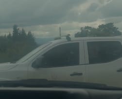 Terror en la vía Popayán-Cali; a plena luz del día y delante de todos se roban una camioneta